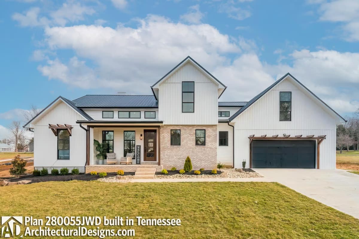 Plan 280055JWD
3-Bed Modern Farmhouse with First Floor Master - 2490 Sq Ft